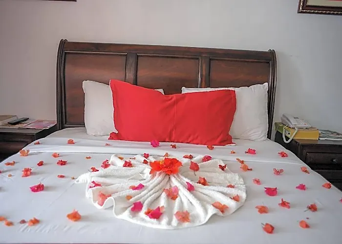 Hotel Gloriana And Montego Bay