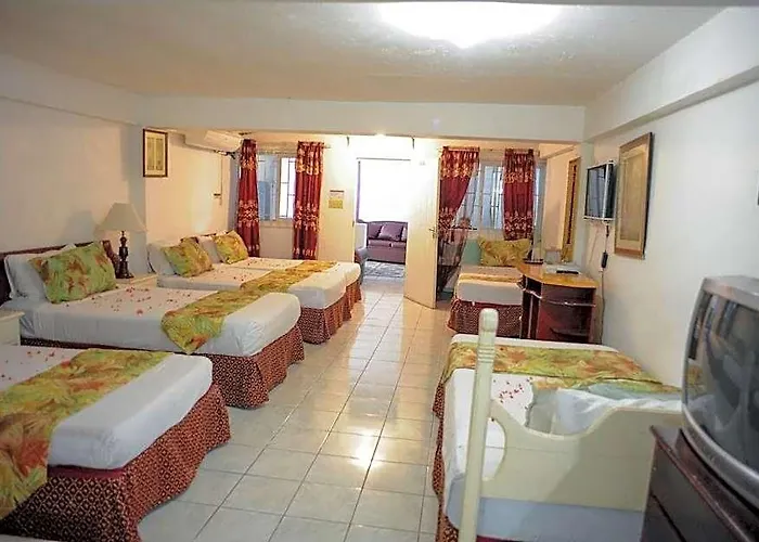Hotel Gloriana And Montego Bay