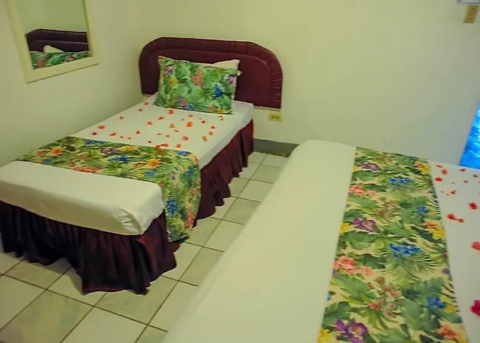 Hotel Gloriana And Montego Bay